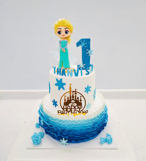 Princess 2 Layer Cake (Fondant Waves)